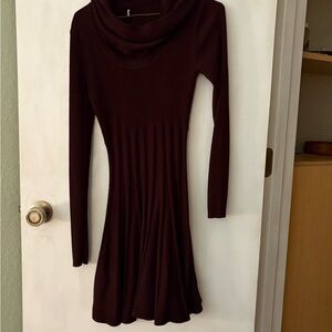 Elegant Maroon Long Sleeve Dress
